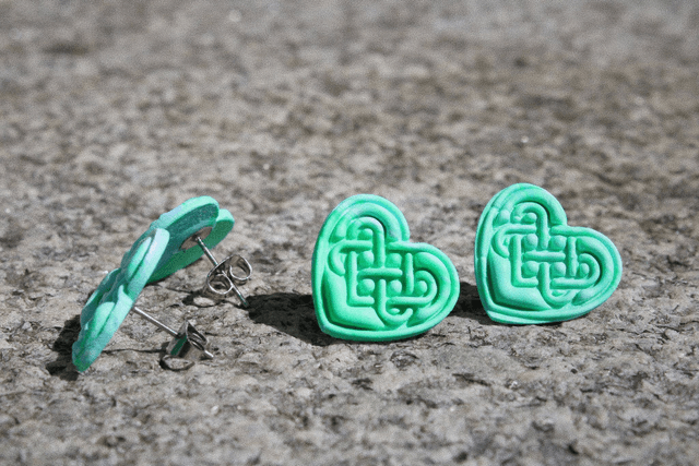 Aran 'Celtic croí' earrings