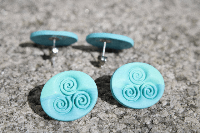 Aran 'Triskele' earrings 