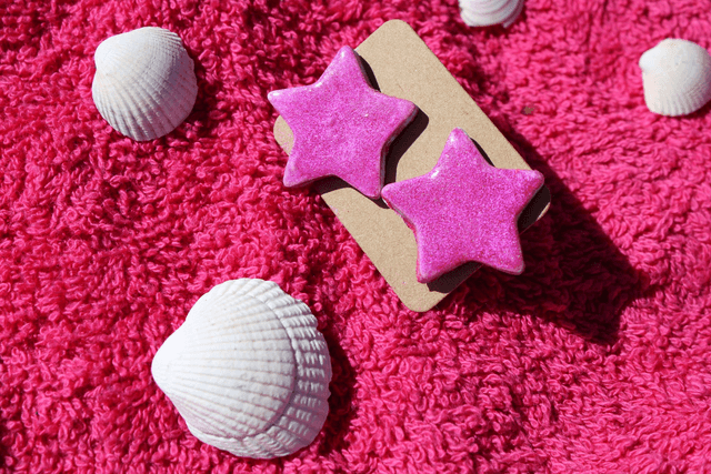 Star stud earrings
